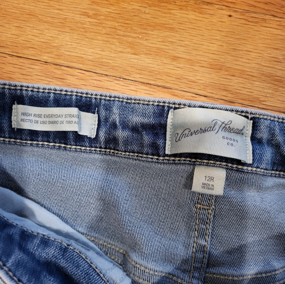 Universal Thread High Rise Straight Women's Jeans - Picture 3 of 8